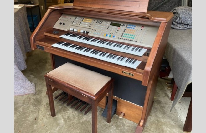 Used Orla GT9000 Organ All Inclusive Top Grade Package - Image 2
